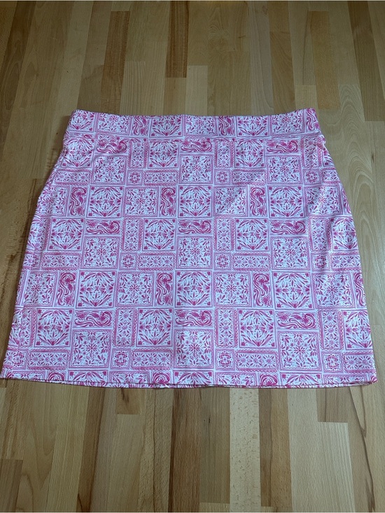 Dresses & Skirts - Stella Parker Pink Patterned Mini Skort